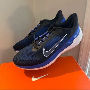 Nike Air  Winflo Blue Sneakers Size 12 New
